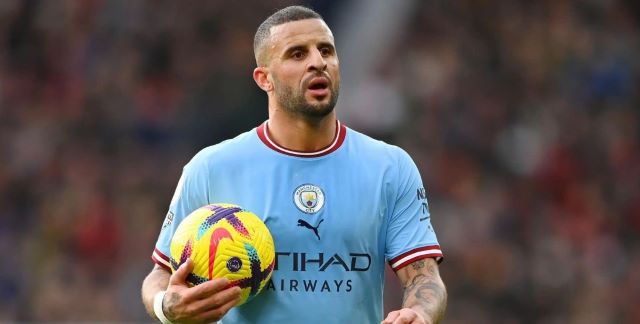 Walker hiện tại là cầu thủ Manchester City